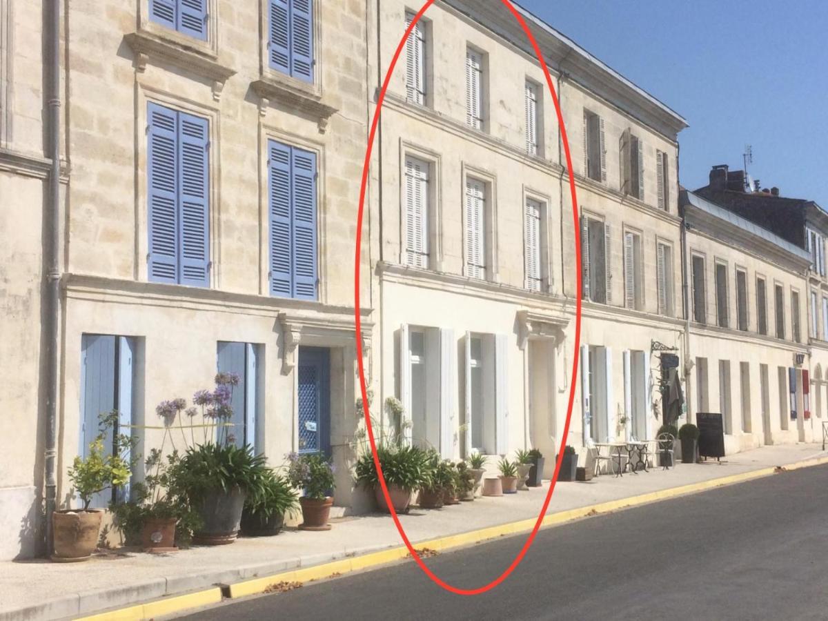 La Maison Du Port Mortagne-sur-Gironde Εξωτερικό φωτογραφία